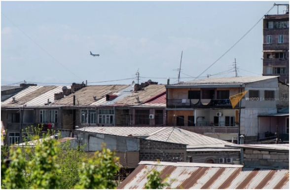 Երևանում պատշգամբը փլուզվել է, և կինն ընկել է 2-րդ հարկից լվացք կախելու պահին